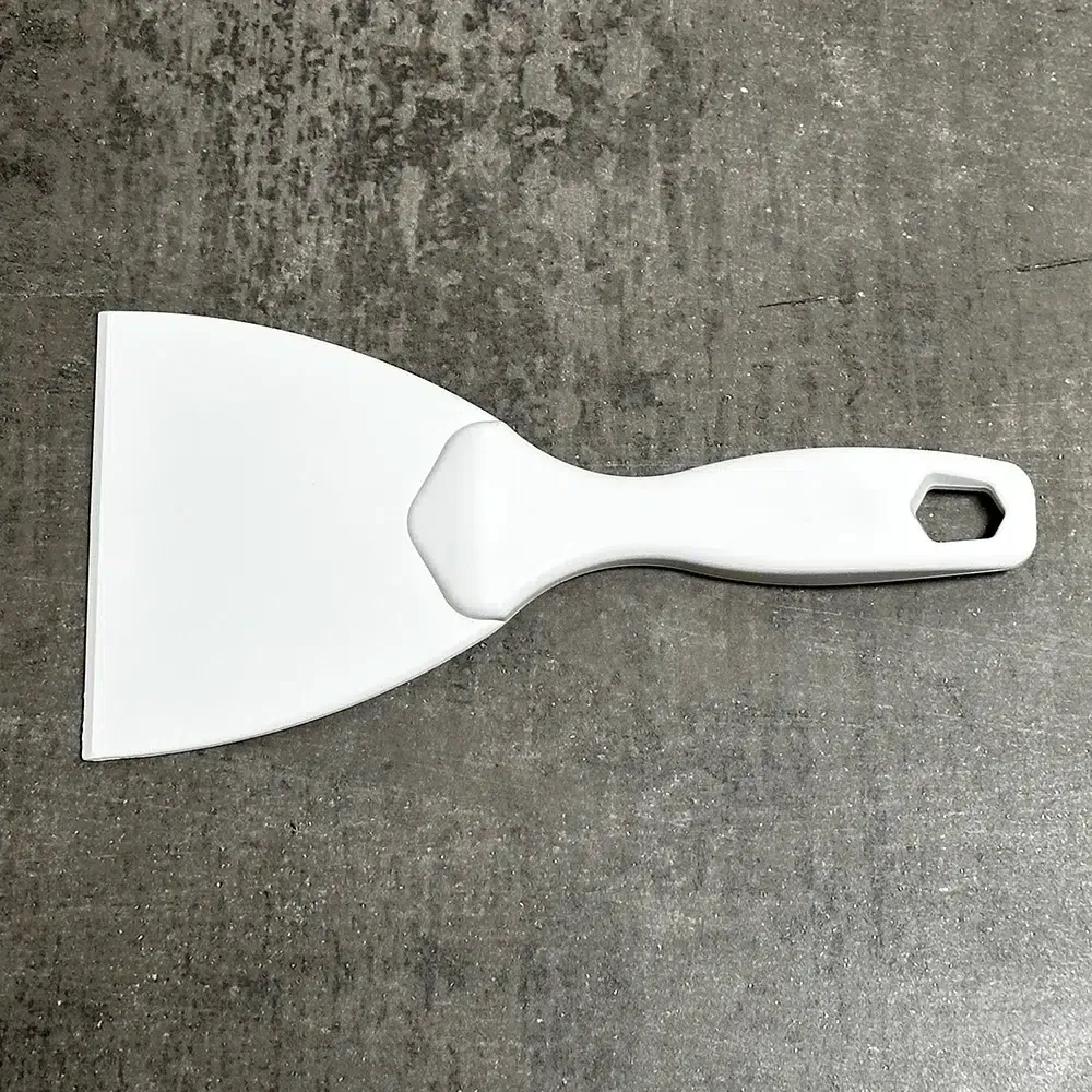 Modenzo Deigspade av plast, Hvit